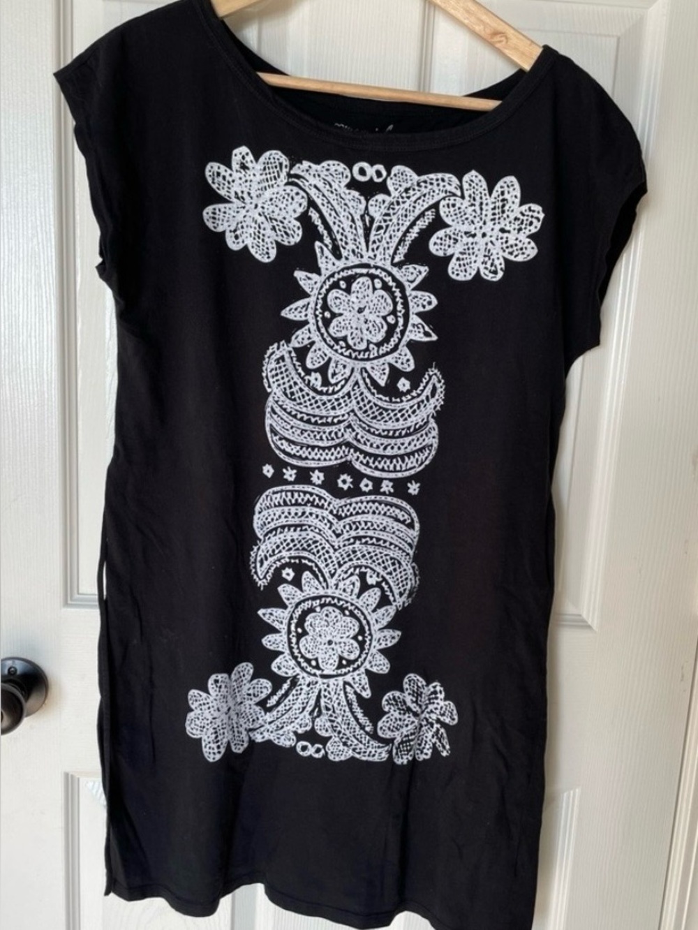 Maryink T-shirt dress with tie belt size medium